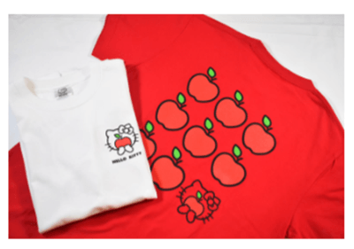 ▲HELLO KITTY APPLE HOUSEオリジナルTシャツ                                              © 2023 SANRIO CO., LTD. APPROVAL NO. L640006