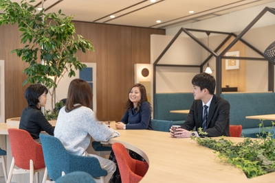 yWHDxfeUY4t2H9MB0jZP.jpg?w=940&h=940