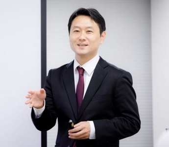 yatph2QjfjfYGhaRAM3T.jpg?w=940&h=940