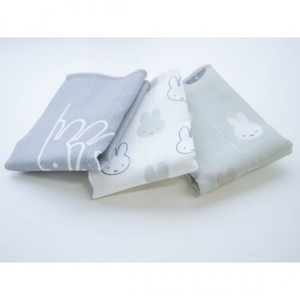 ybKahGlBsXX2JUtkVsXQ.jpg?w=940&h=940