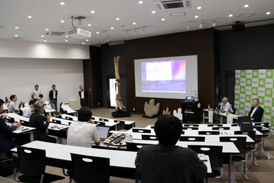 岡山理科大学で8月2日に開かれた報告会