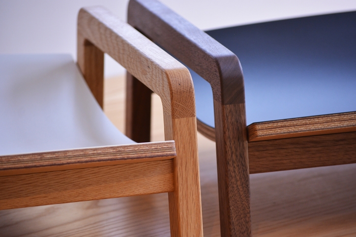 ホワイトオーク(左) ブラックウォールナット(右)