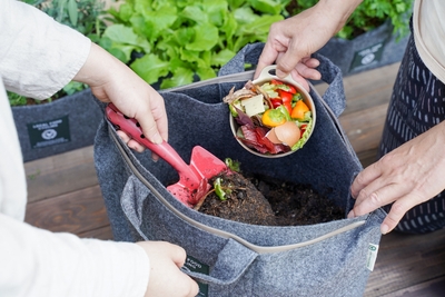 ygwgJFMhuQJM8c74ASr0.jpg?w=940&h=940