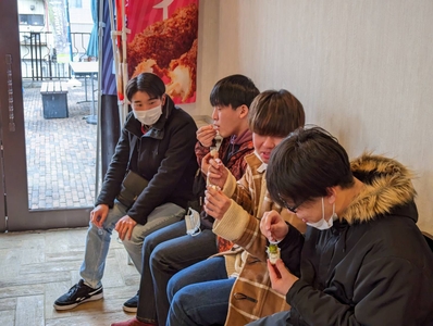 yhboMfmDa7X9HZeG5n3L.jpeg?w=940&h=940