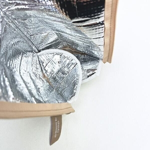 タオル生地でできているミッフィーのどっとポーチ