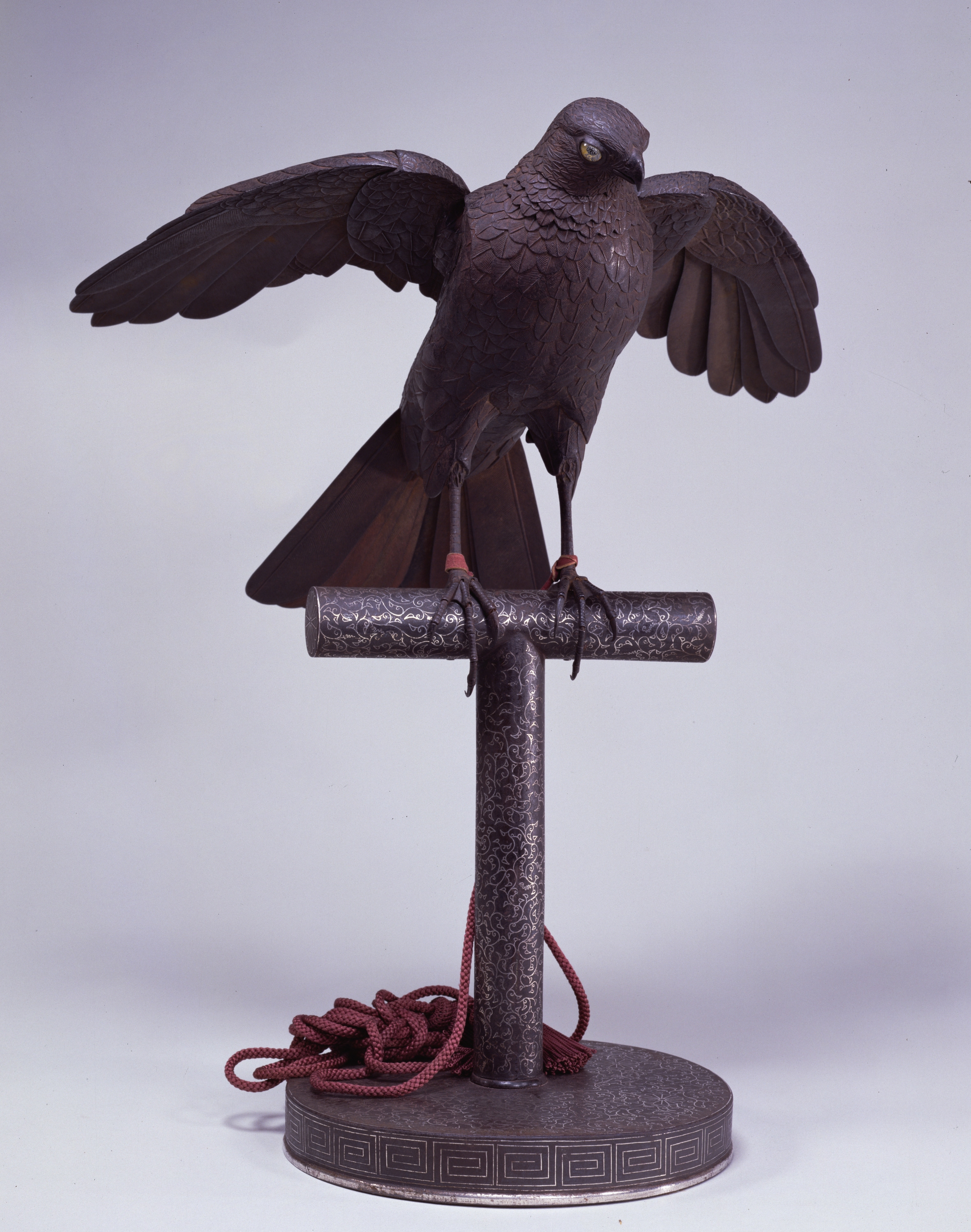 自在鷹置物 明珍清春作 江戸時代・18~19世紀 鉄製 鍛造 東京国立博物館蔵(※貸与予定作品)