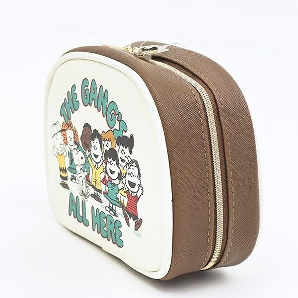 色や形が個性的なスヌーピーのポーチ