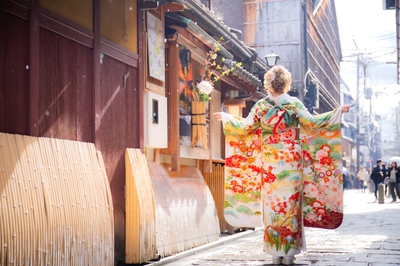 ym2SxP8Cb2DGIbvAp65X.jpg?w=940&h=940