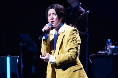 ymWxLYs595CVug26dev1.jpg?w=940&h=940