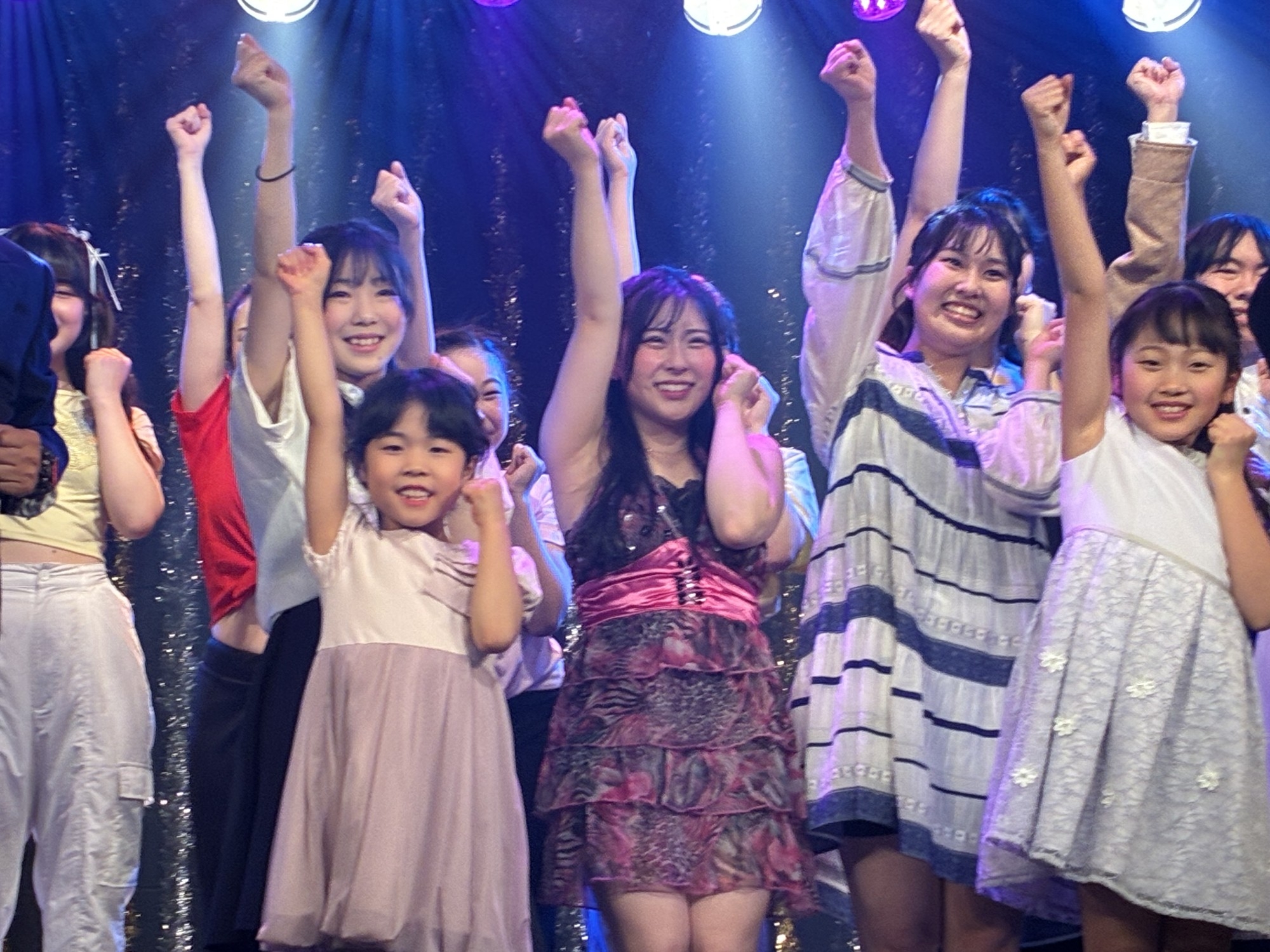 【中古】 小泉劇場千秋楽 千秋楽配信中！ スターを夢みる少女たちの物語を描くミュージカル