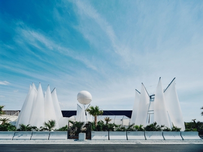 yntnxI774c5kzBJEtXto.jpeg?w=940&h=940