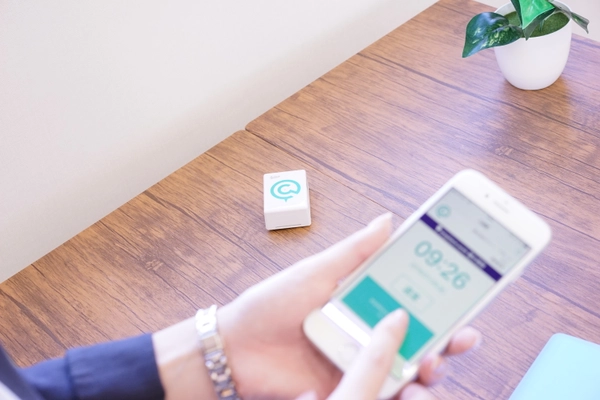 打刻ロケーションシステム「anyplace」に、メールにて「ログインID」「パスワード」を通知できる「メール認証」機能を追加しました