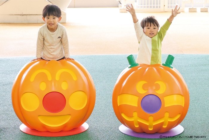 ハロウィーン装飾とフォトスポット　※画像はイメージです