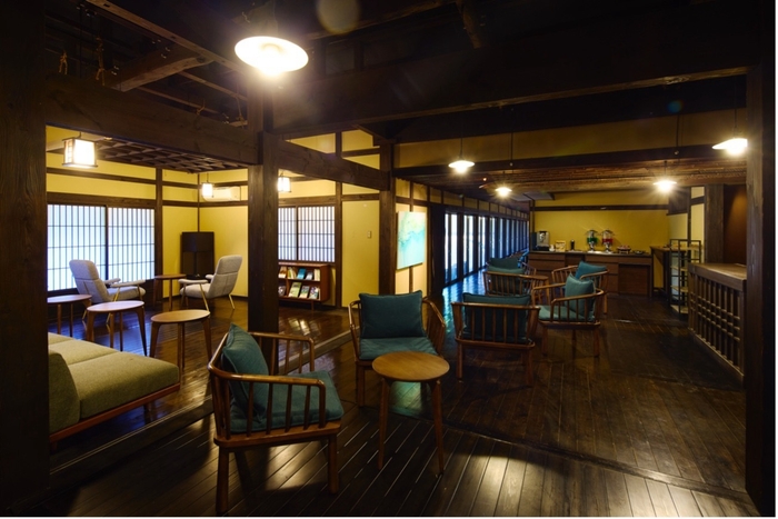 ロビーラウンジ