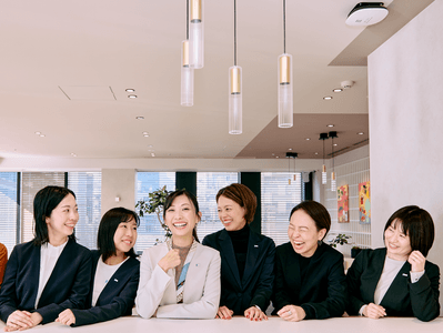 yrTjj1jn3KvvWZygrHhY.png?w=940&h=940