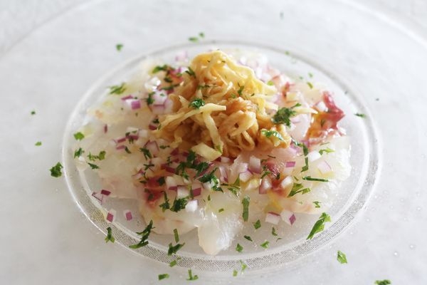 和歌山湯浅湾・天然真鯛とイタリアウンブリア州エキストラバージンのコラボ