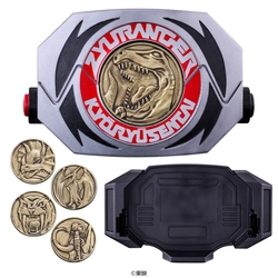 『恐竜戦隊ジュウレンジャー』から2商品が登場！ モーションセンサーを搭載したダイノバックラーと、 『ゴジュウジャー』登場のブラック大獣神が商品化！