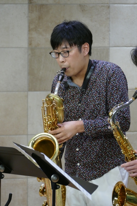 バリトン・サクソフォン:井澤 裕介