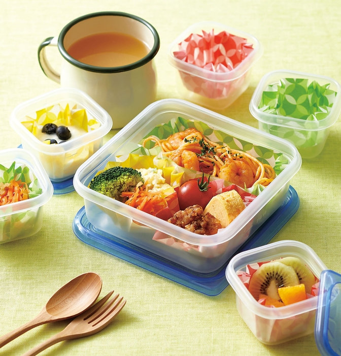 抗菌もっと深いぃケース お弁当シーンイメージ