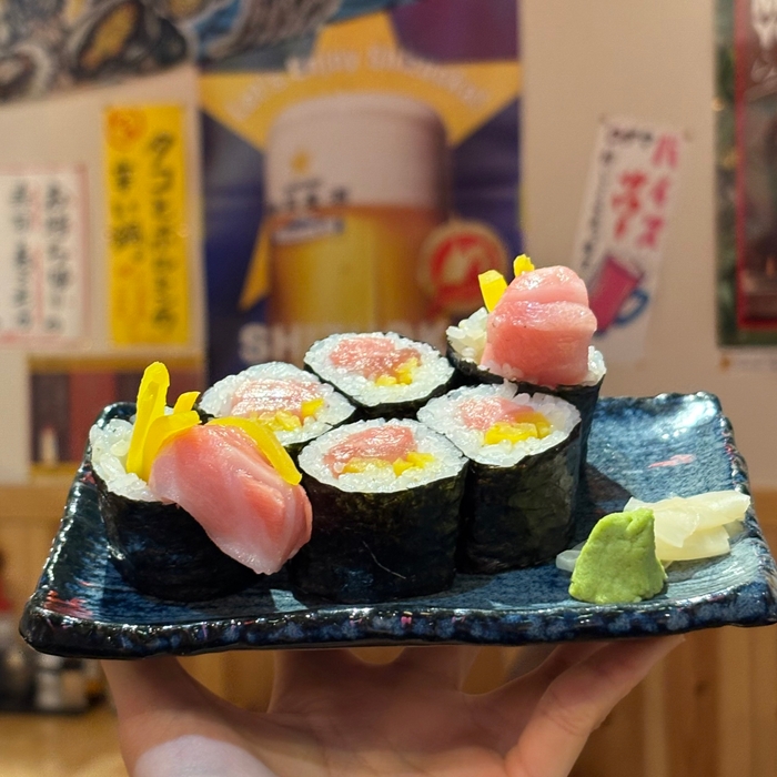 名物とろたくはみ出し巻き