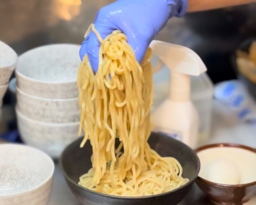 三河屋製麺全粒粉太麺　