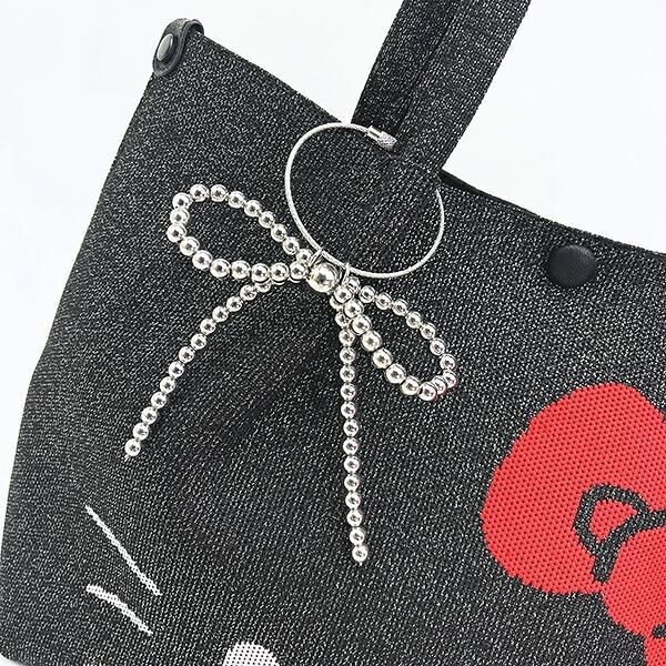 キティのバッグ