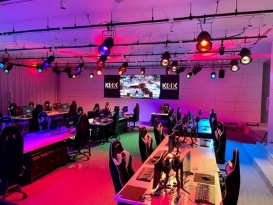 z56CY8ZV7uueENRQzInN.jpg?w=940&h=940