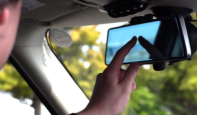 デジタルミラーで操作もワンタッチ