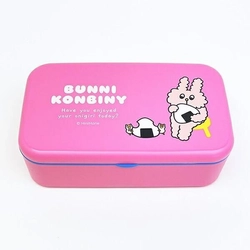 バニーコンビニと一緒に楽しくランチタイム。ポップな色合いに愉快なキャラクターデザインで気分も食欲も爆上がり。