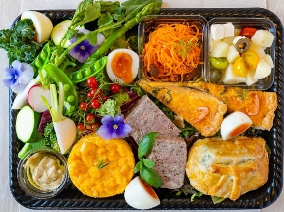 【TAMAGOYAベーカリーカフェ】母の日オードブル