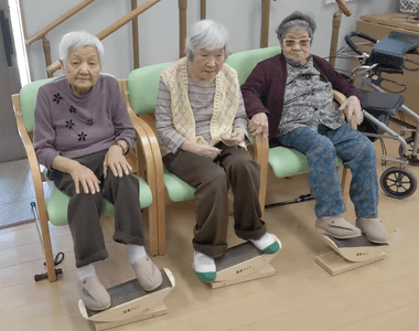 z9dbMxKA3Ybz1zA6hNV0.png?w=940&h=940