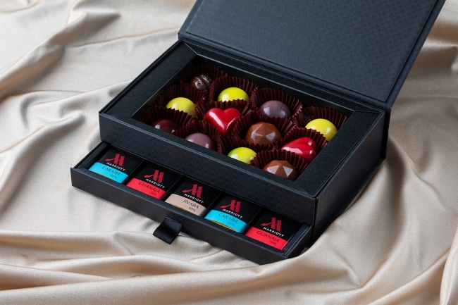 ブリリアント ショコラ(ボンボン6種12個・キャレ3種15枚セット)