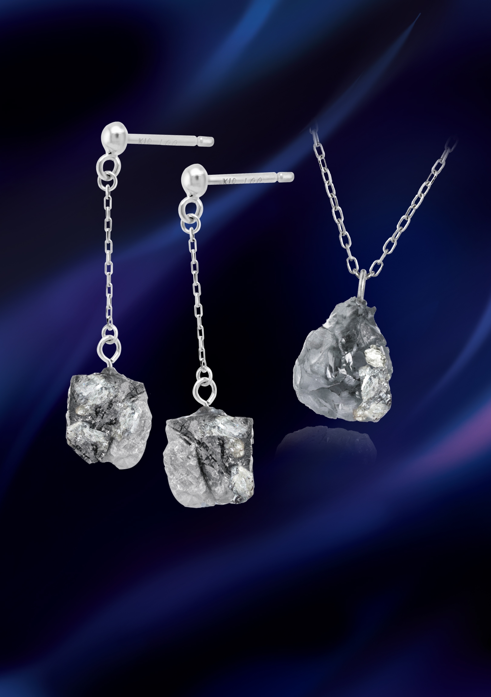 2つとして同じものは存在しないダイヤモンドの原石を使用