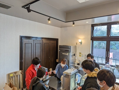 zF93hQQVv1nSPqeB6Cmv.jpeg?w=940&h=940