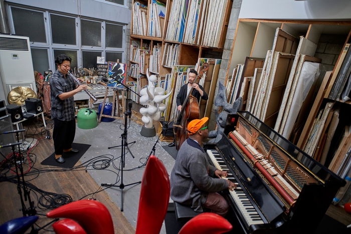 西口明宏『Something in Red』録音風景