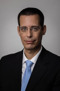 Dr. Uri Cohen ウリ・コーエン博士 Co-Founder & CEO, SLING KELAグループ SLING社 CEO兼共同創業者