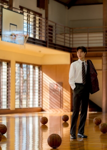 zHjoEnT8YL2mz7M77fXO.jpg?w=940&h=940