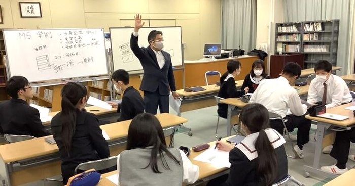 令和5年(2023年)12月に開催した「教育ゼミ」の様子