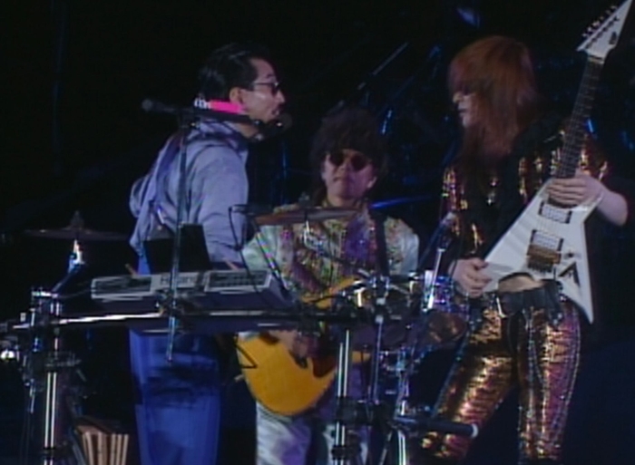 「JUST LIVE!」©Project III