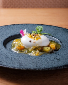 zKNAeujjFi9w3KvOdgni.jpg?w=940&h=940