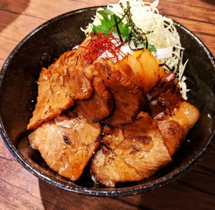 zNG22Q2OnzMoqgDcCMAB.jpeg?w=940&h=940