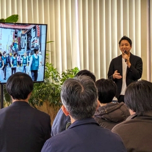 zRef5iUS798hl58CbG7t.jpg?w=940&h=940