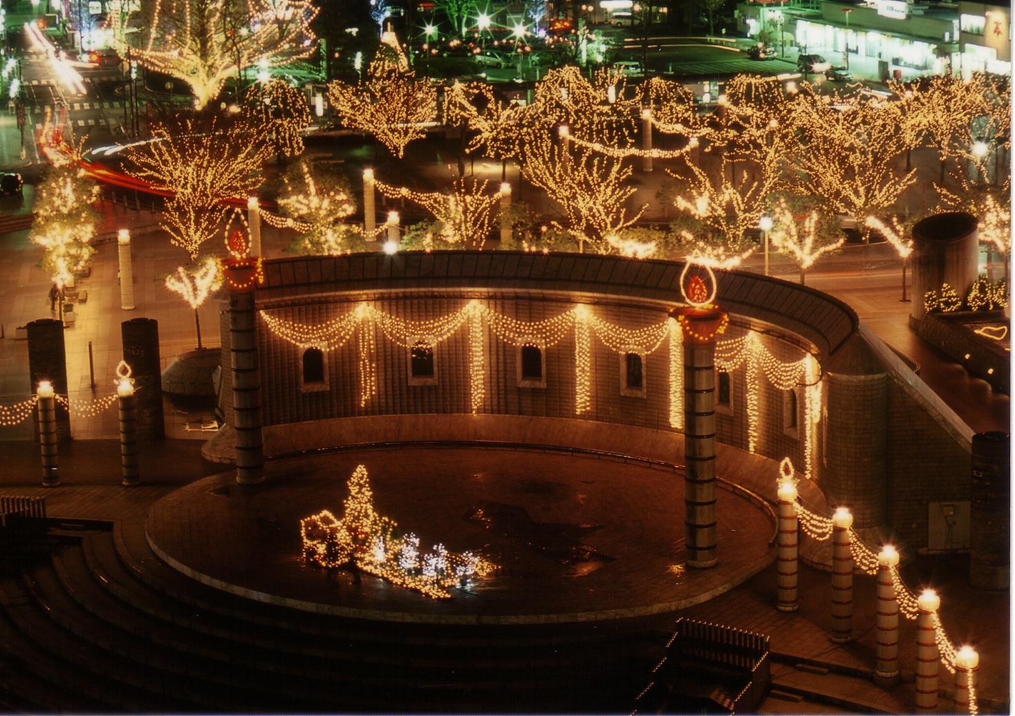 第4回(2003年) イルミネーションの電球数を、日立市民の人口に合わせて20万球としました。