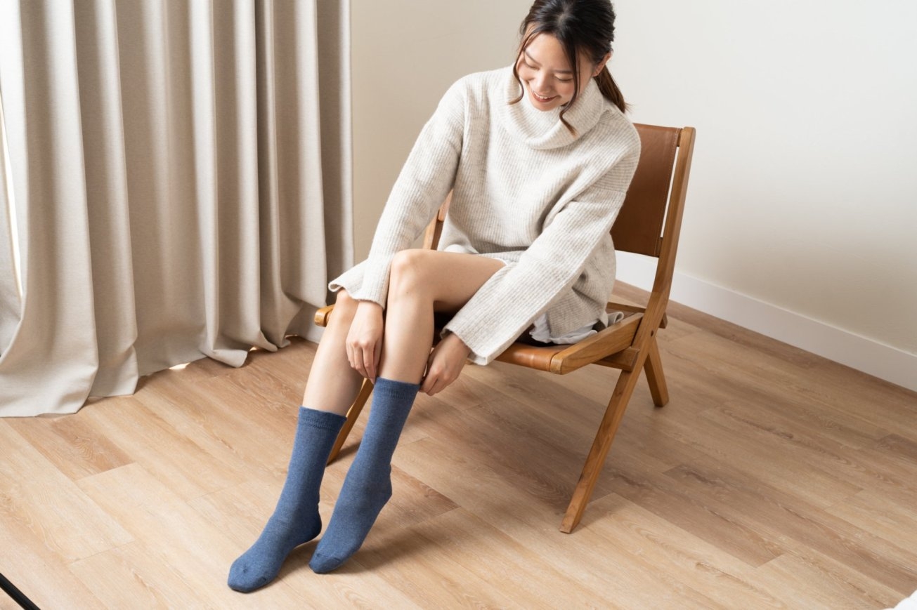 5本指&カバー 2枚重ねで冬の足先を温かく オーガニックコットン『重ねる靴下』 保湿もプラス! ハローキティの馬油セットも 2020年12月1日発売