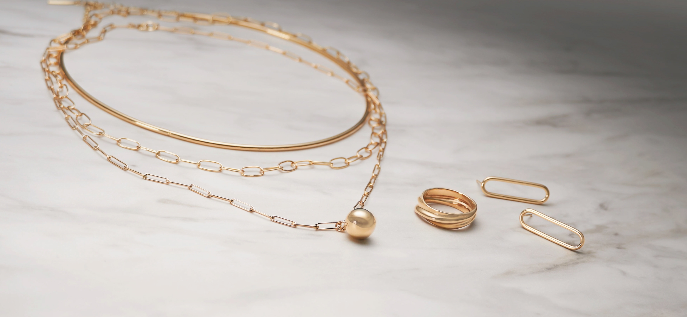 COCOSHNIK（ココシュニック） 初夏の日差しに輝きが映える 新作