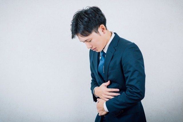 新生活のストレスでお腹が痛くなるのはなぜ？下痢・腹痛に悩む方に多い「過敏性腸症候群（IBS）」と受診の目安