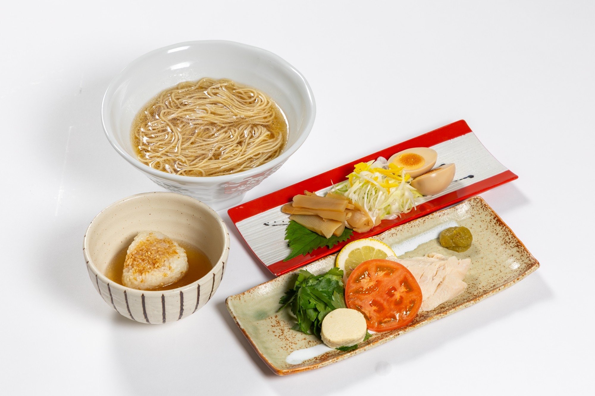 追加トッピングや雑炊用焼おにぎりもご用意