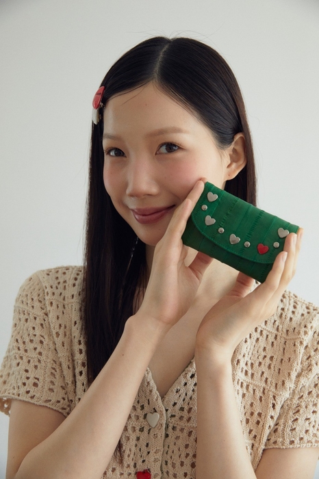 2025SA01/シンプルカードホルダーラブ(グリーン)