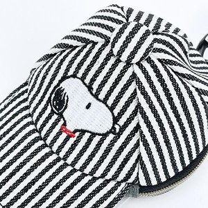 スヌーピーのキャップ型ポーチ