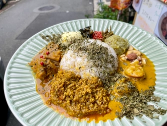 大阪三国【無添加・グルテンフリー】夫婦で営む国産スパイスカレー店「よつ葉のクローバー」がオープン